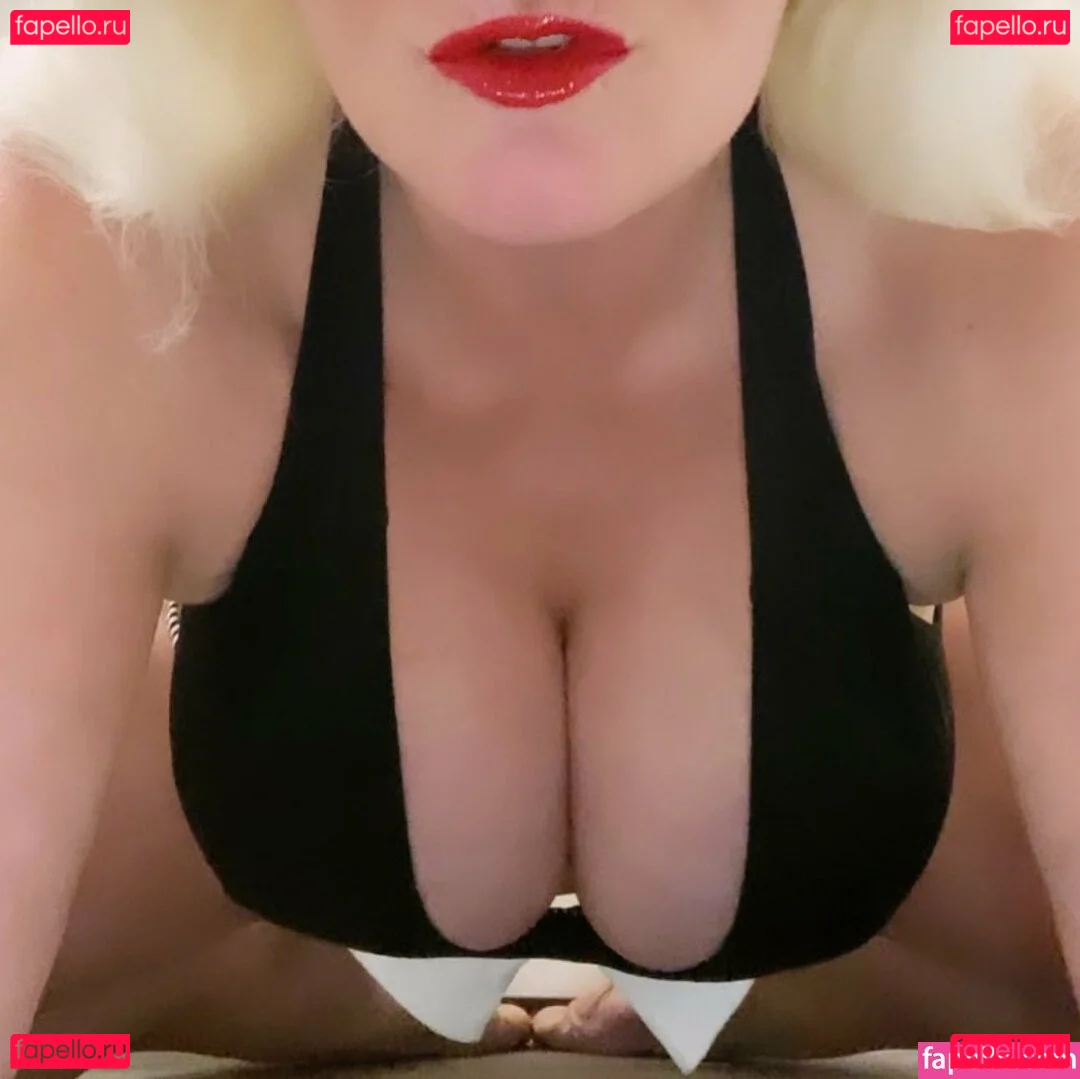 Sandie Lee Onlyfans Photo Gallery 