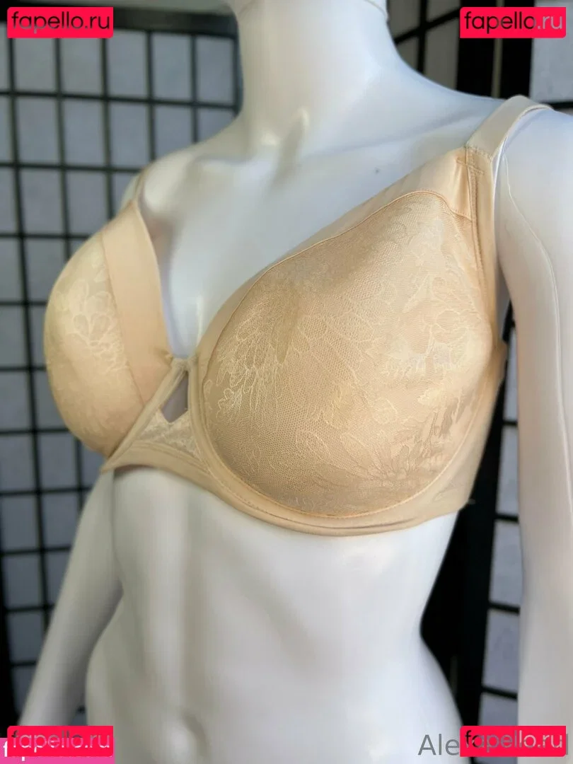 alexapearl Onlyfans Photo Gallery 