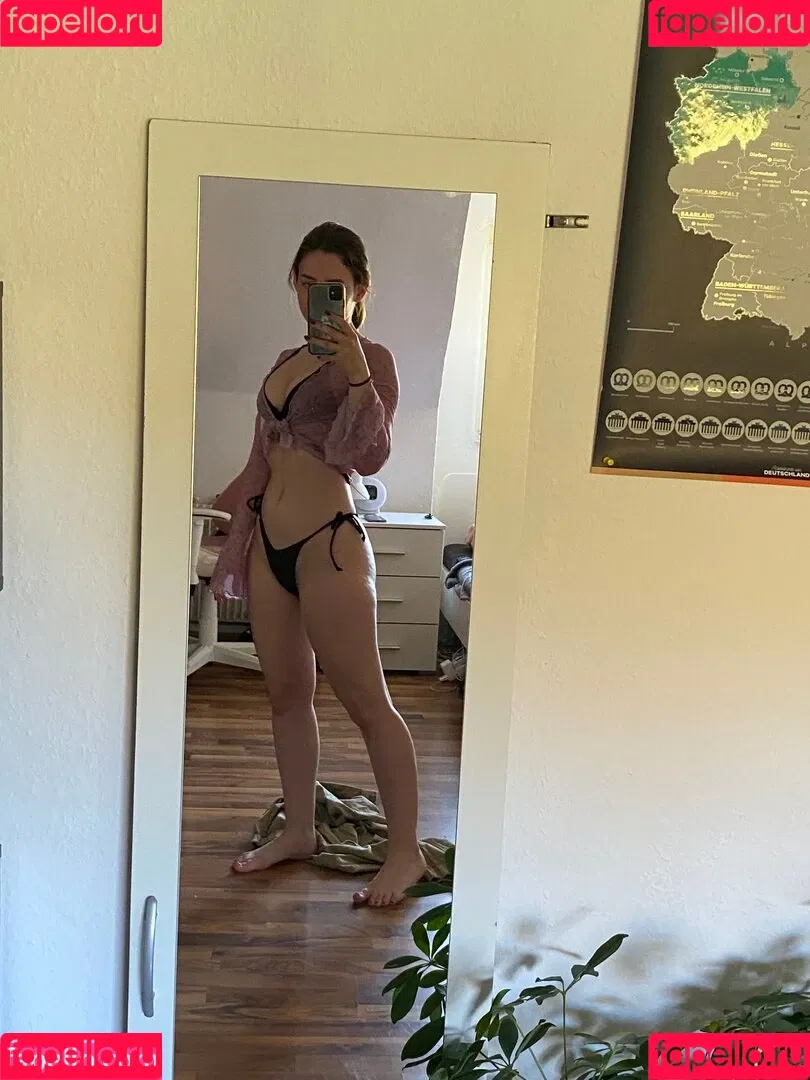 Zarahchan Onlyfans Photo Gallery 