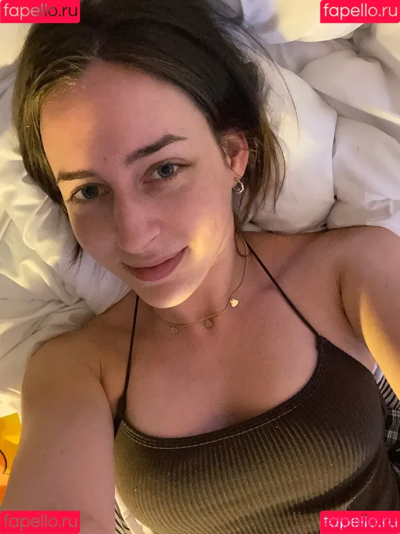 Zarahchan Onlyfans Photo Gallery 