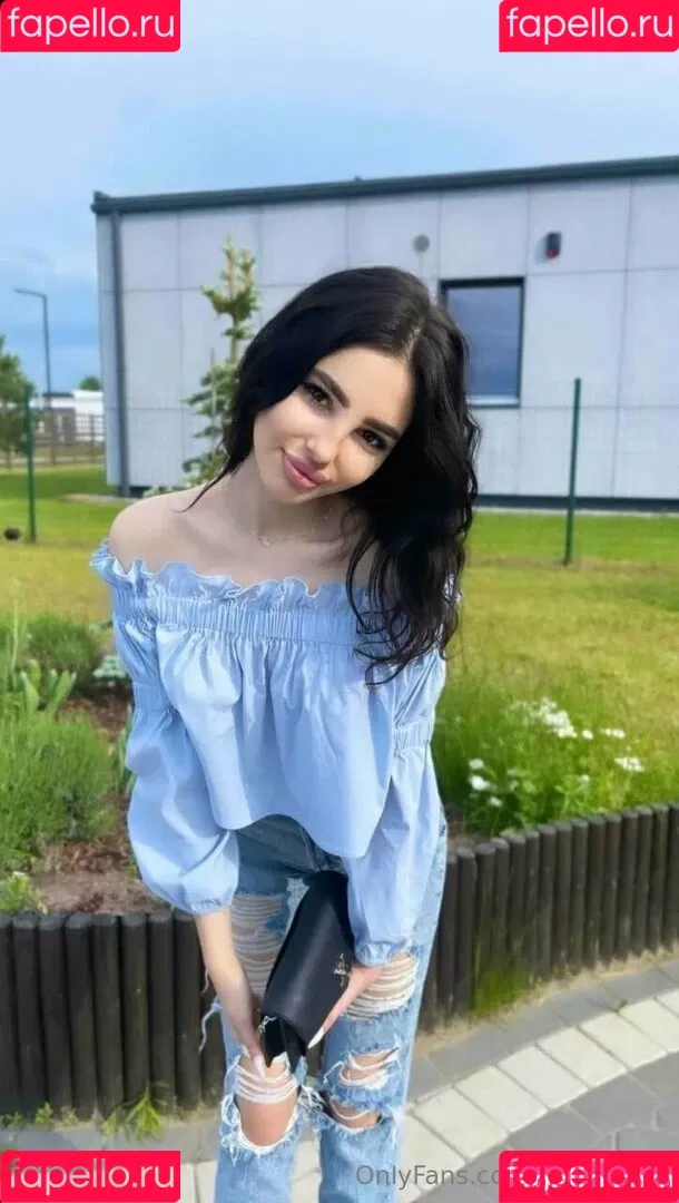 babyluxxe Onlyfans Photo Gallery 