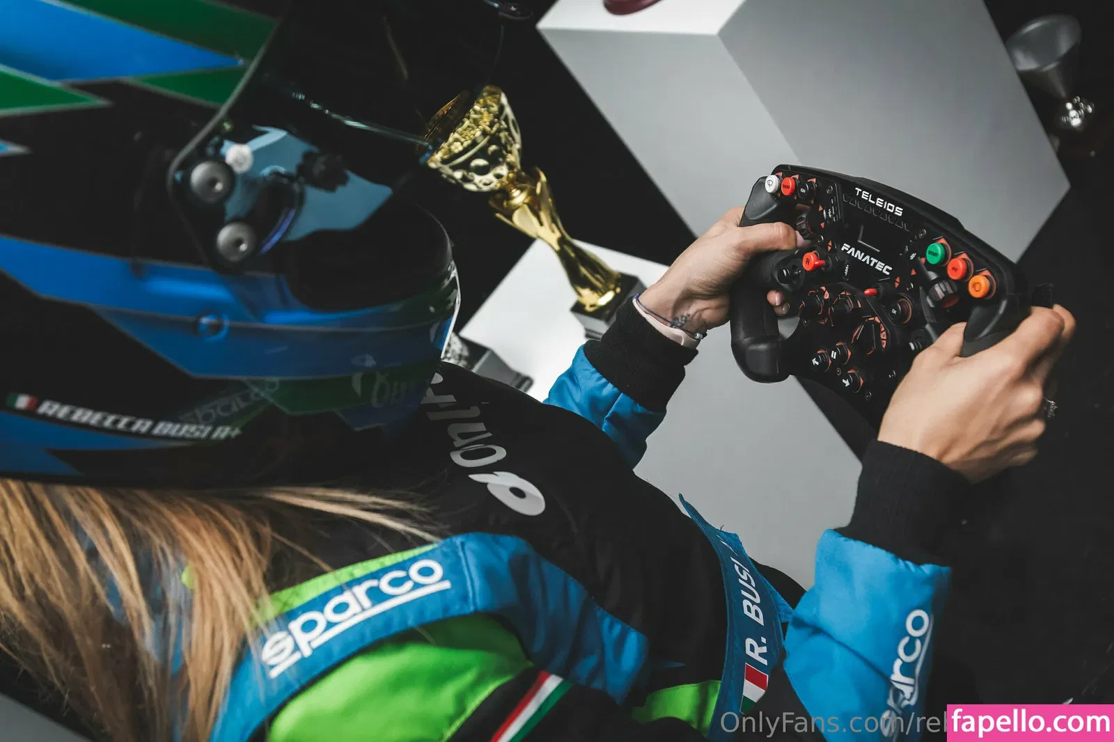 rebeccabusi33 Onlyfans Photo Gallery 