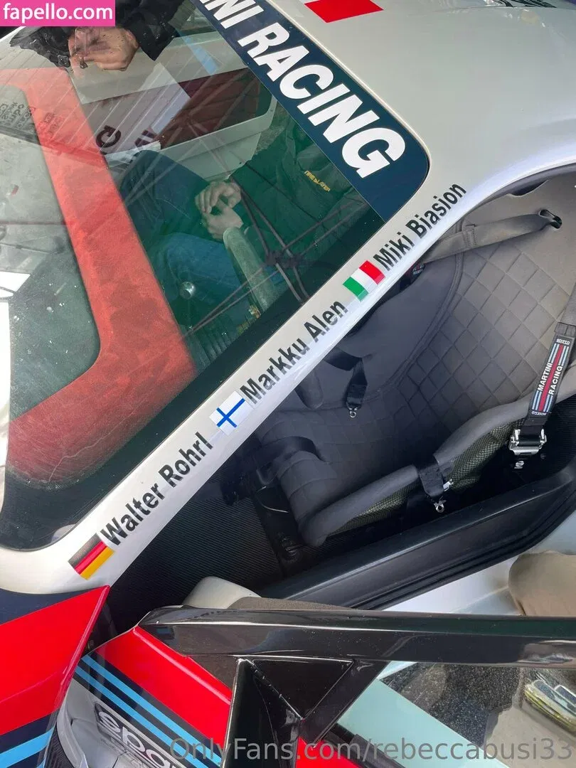 rebeccabusi33 Onlyfans Photo Gallery 