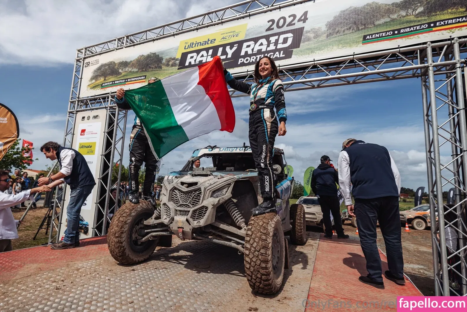 rebeccabusi33 Onlyfans Photo Gallery 