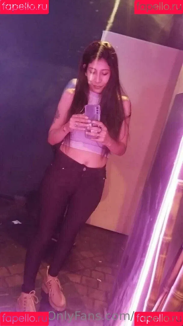 valihott Onlyfans Photo Gallery 