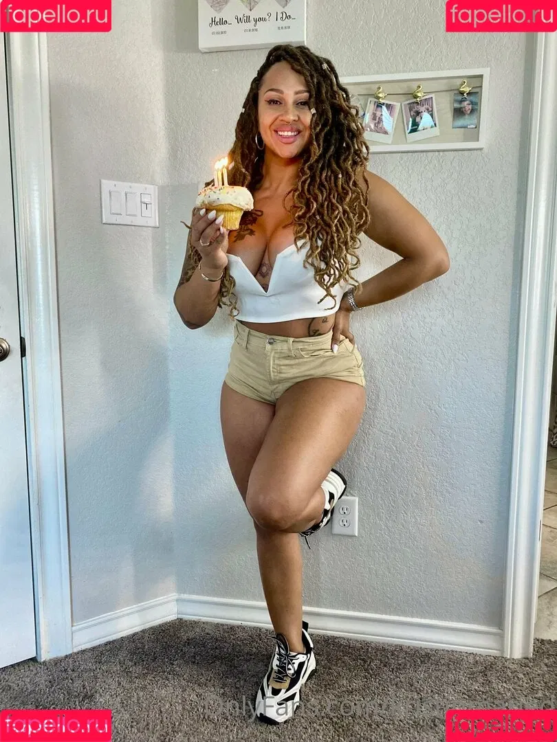 Kris Marie Onlyfans Photo Gallery 
