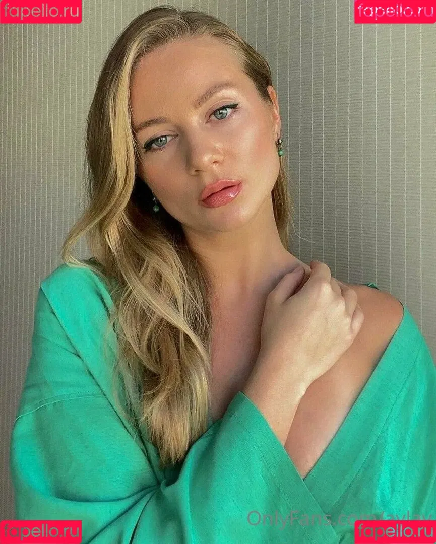 aylav Onlyfans Photo Gallery 