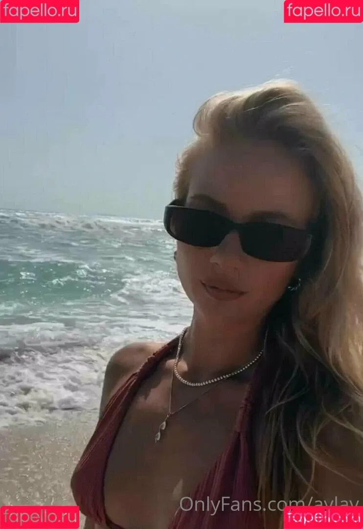 aylav Onlyfans Photo Gallery 