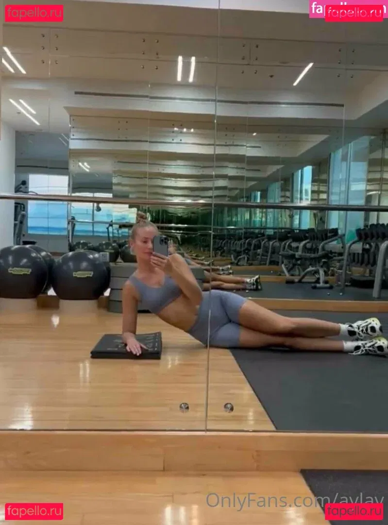 aylav Onlyfans Photo Gallery 