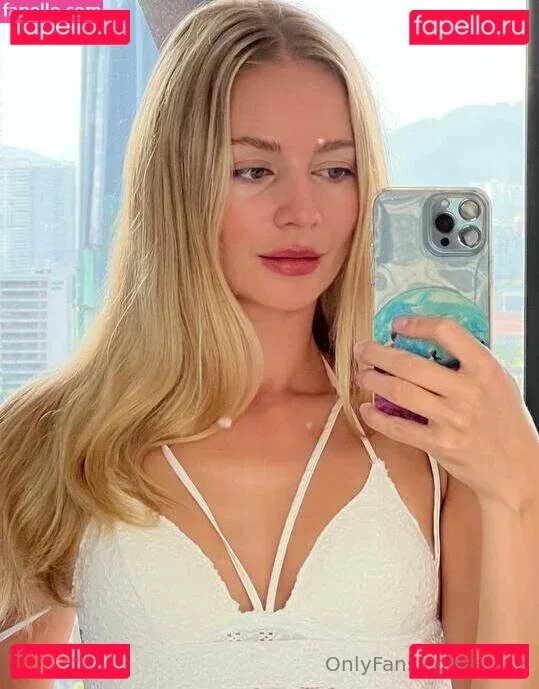 aylav Onlyfans Photo Gallery 