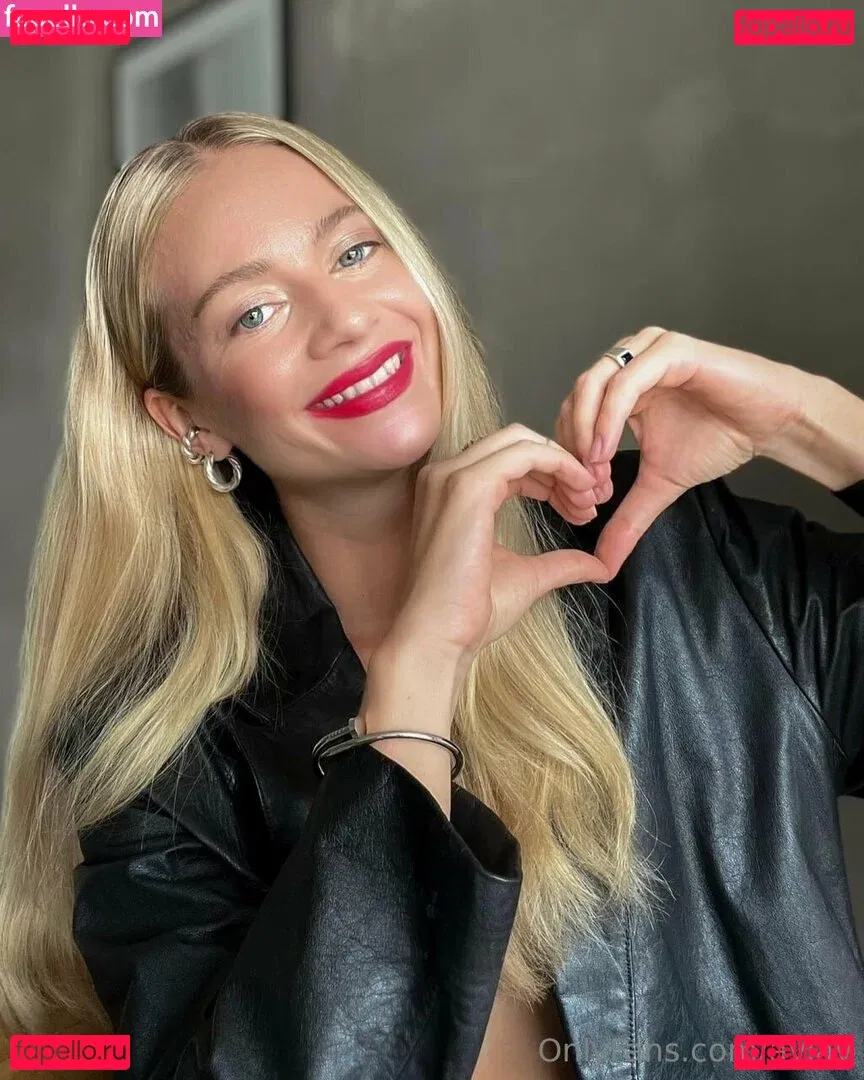 aylav Onlyfans Photo Gallery 