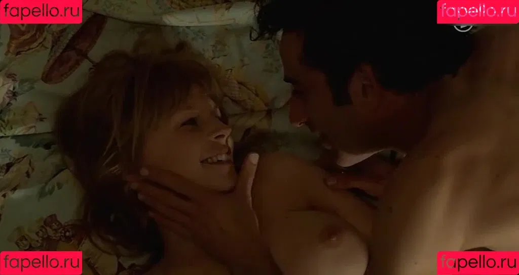 Clémence Poésy Onlyfans Photo Gallery 