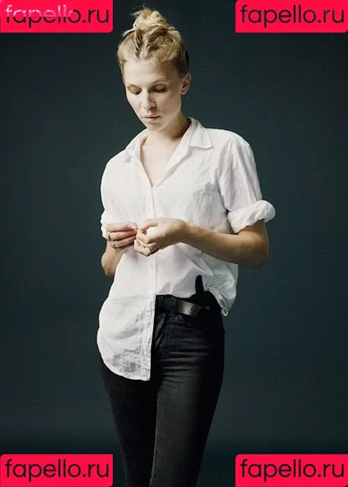 Clémence Poésy Onlyfans Photo Gallery 