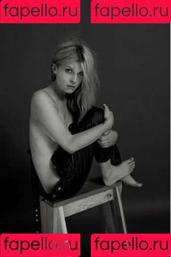 Clémence Poésy Onlyfans Photo Gallery 