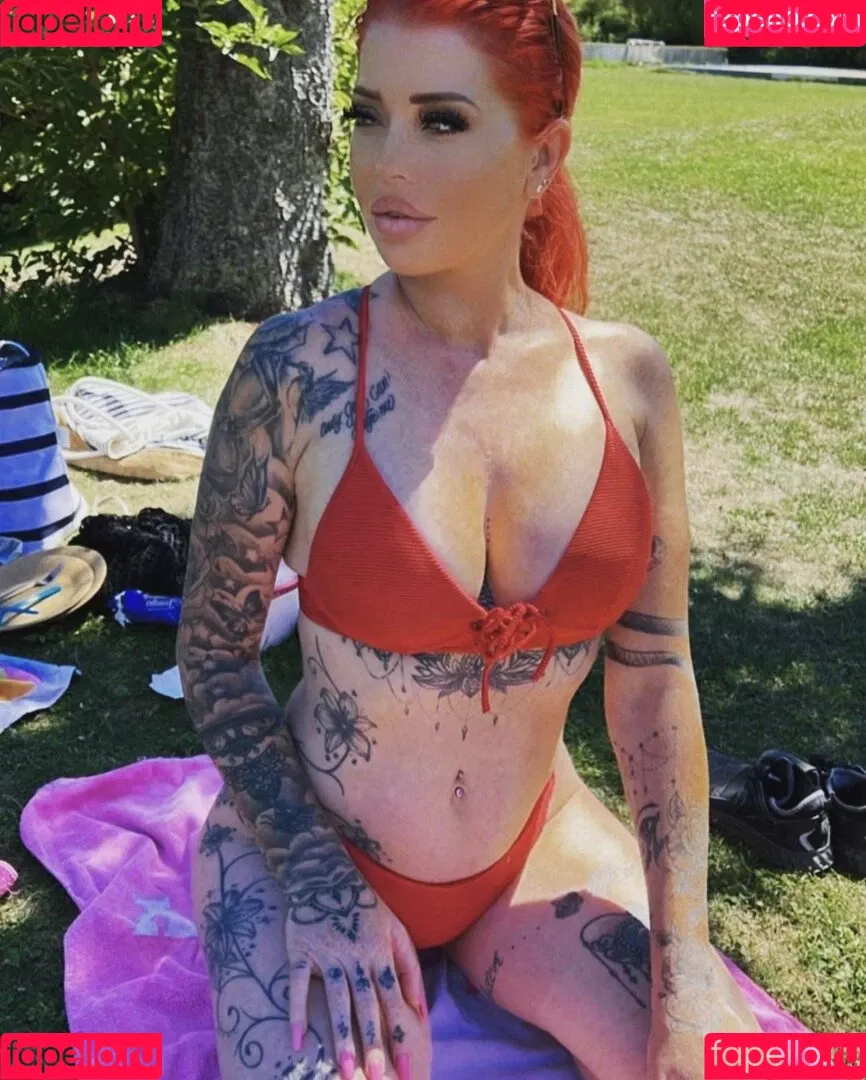 Redlook2 Onlyfans Photo Gallery 