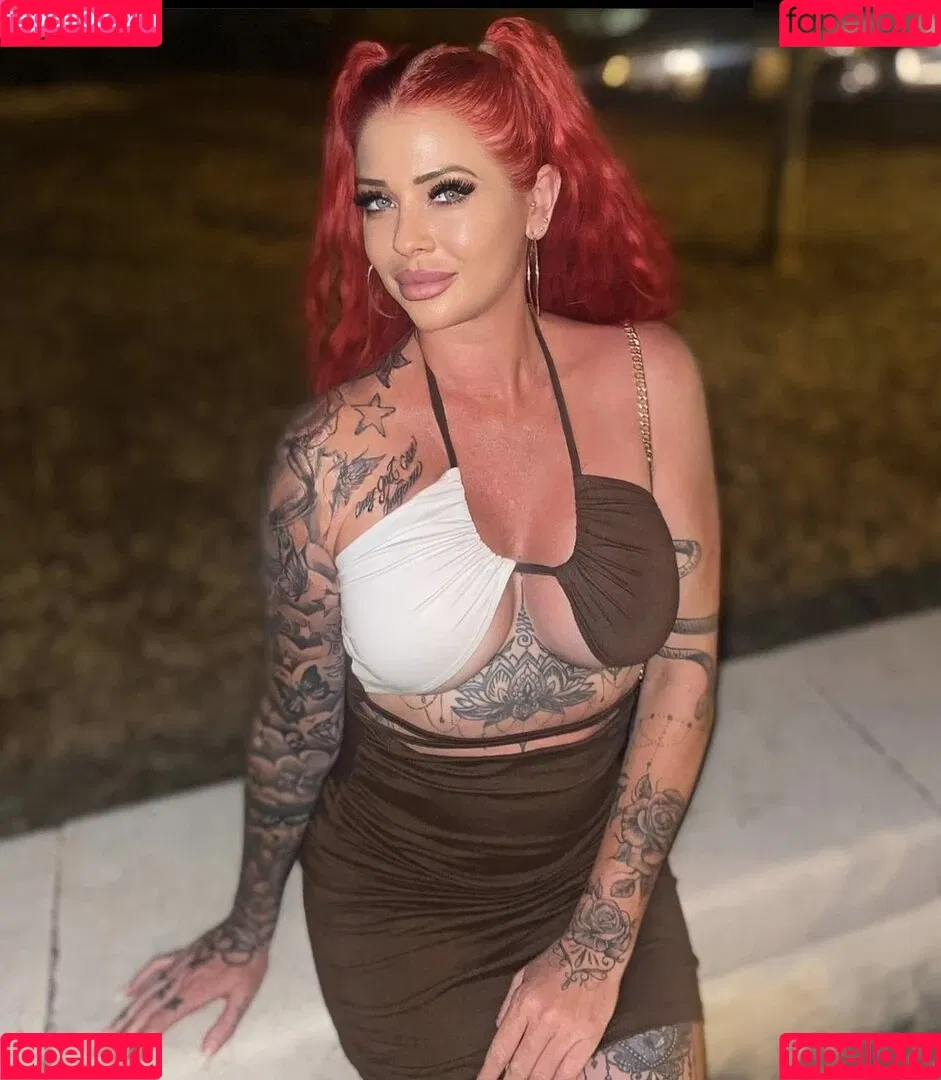 Redlook2 Onlyfans Photo Gallery 