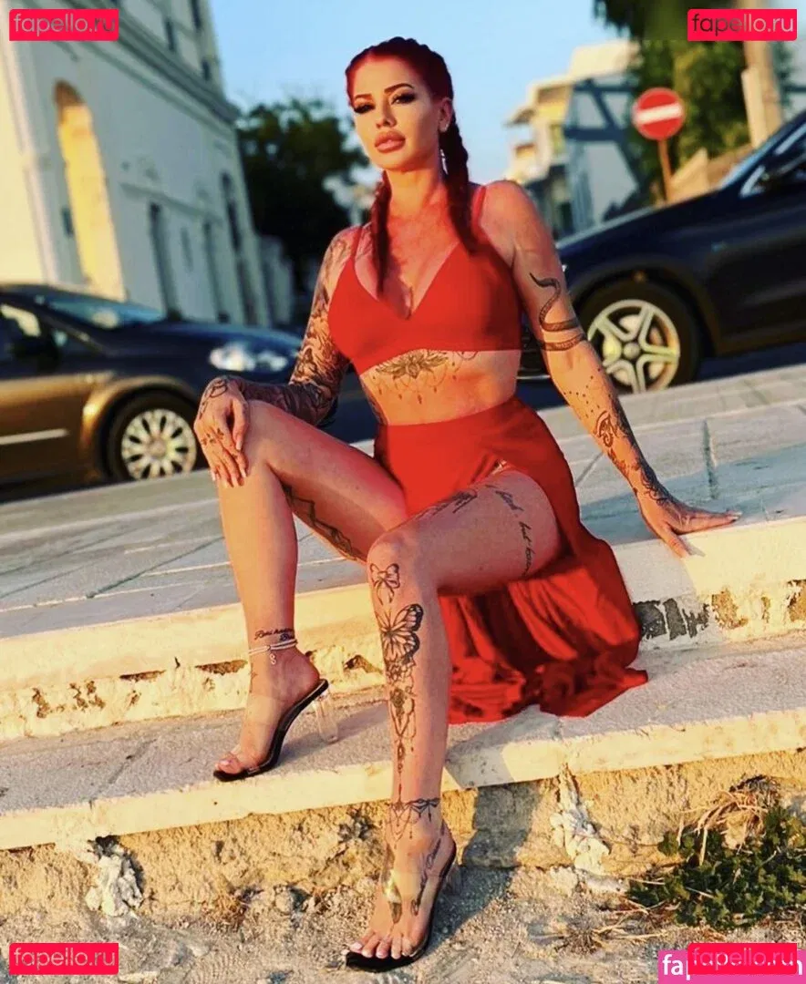 Redlook2 Onlyfans Photo Gallery 