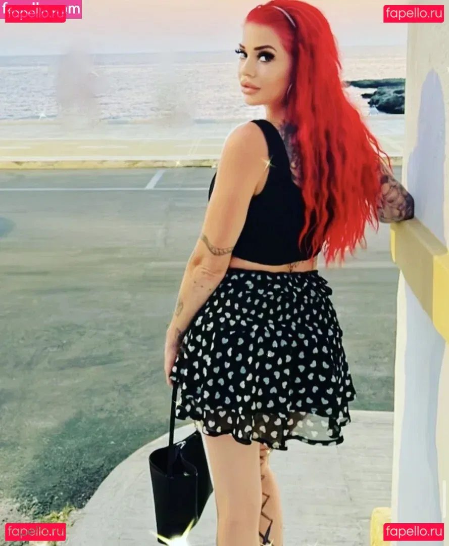 Redlook2 Onlyfans Photo Gallery 