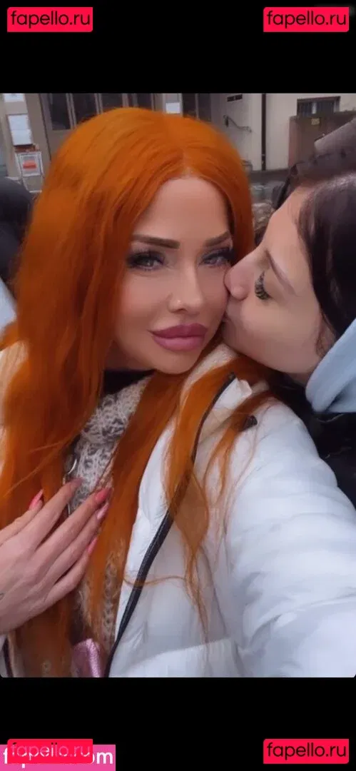 Redlook2 Onlyfans Photo Gallery 