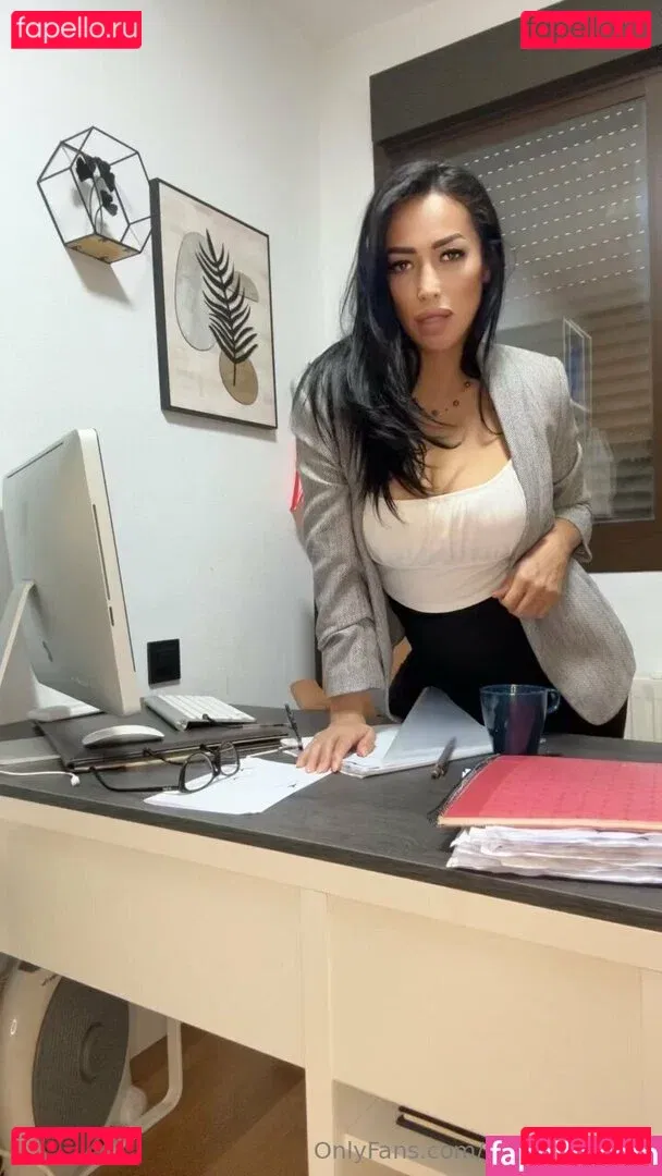 adrianameran Onlyfans Photo Gallery 