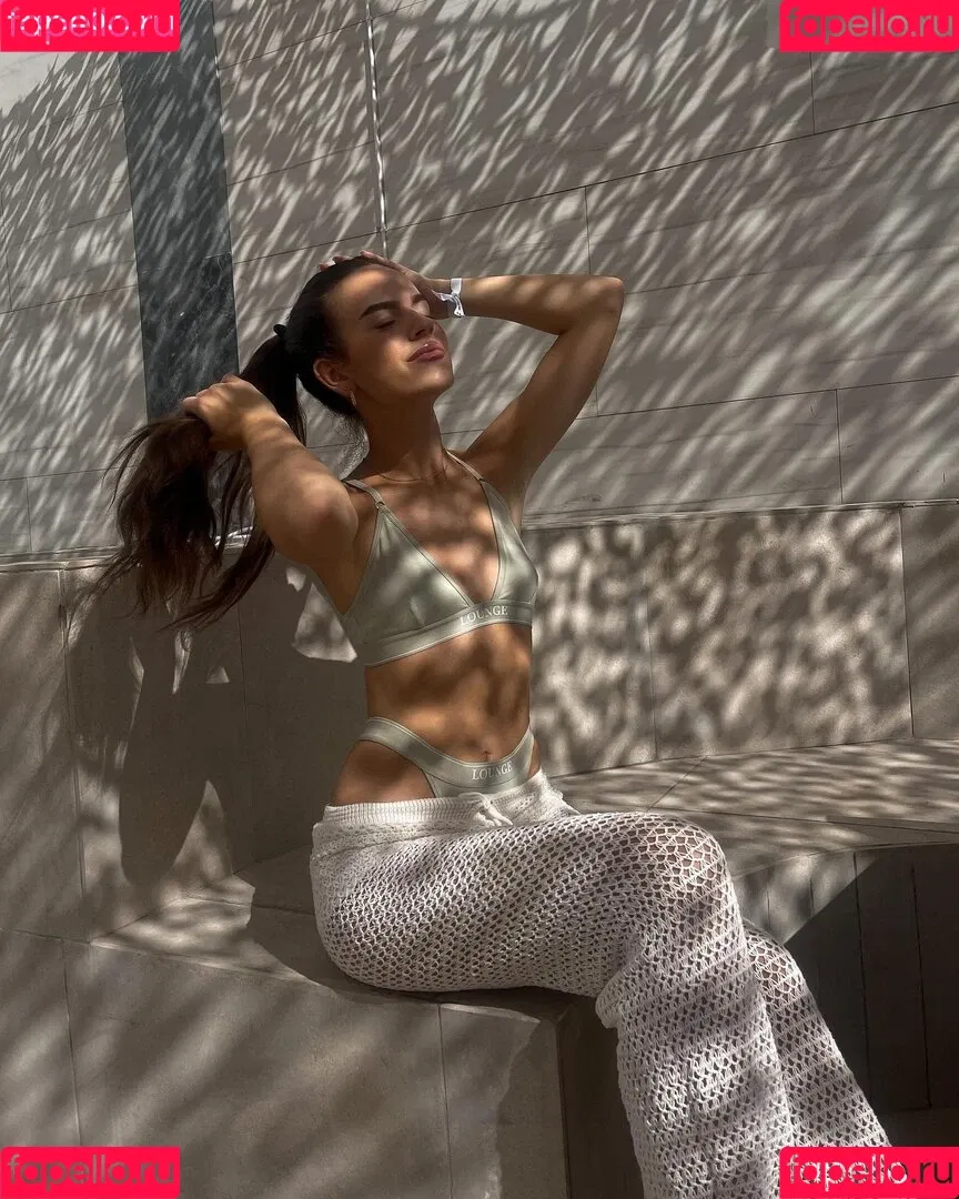 Sarah Theiler Onlyfans Photo Gallery 
