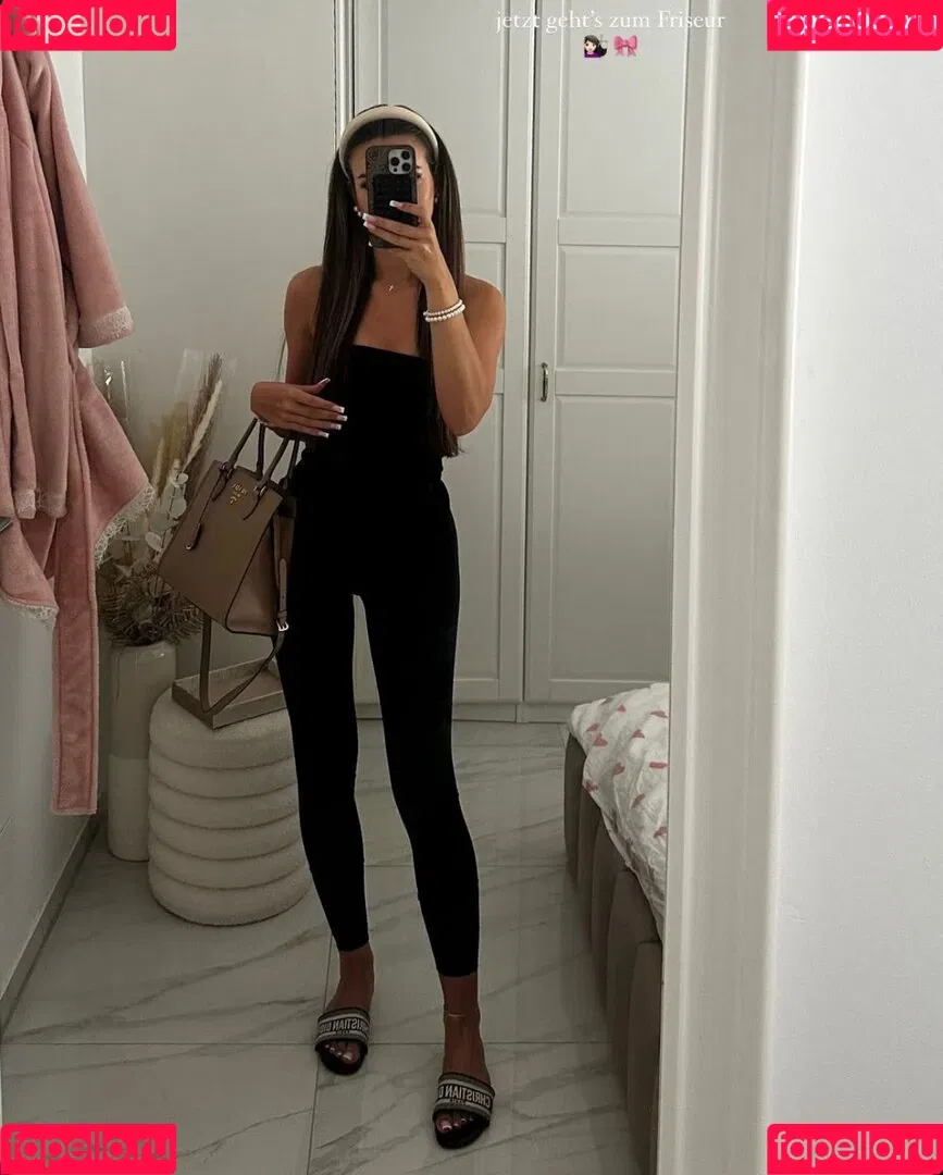 Sarah Theiler Onlyfans Photo Gallery 