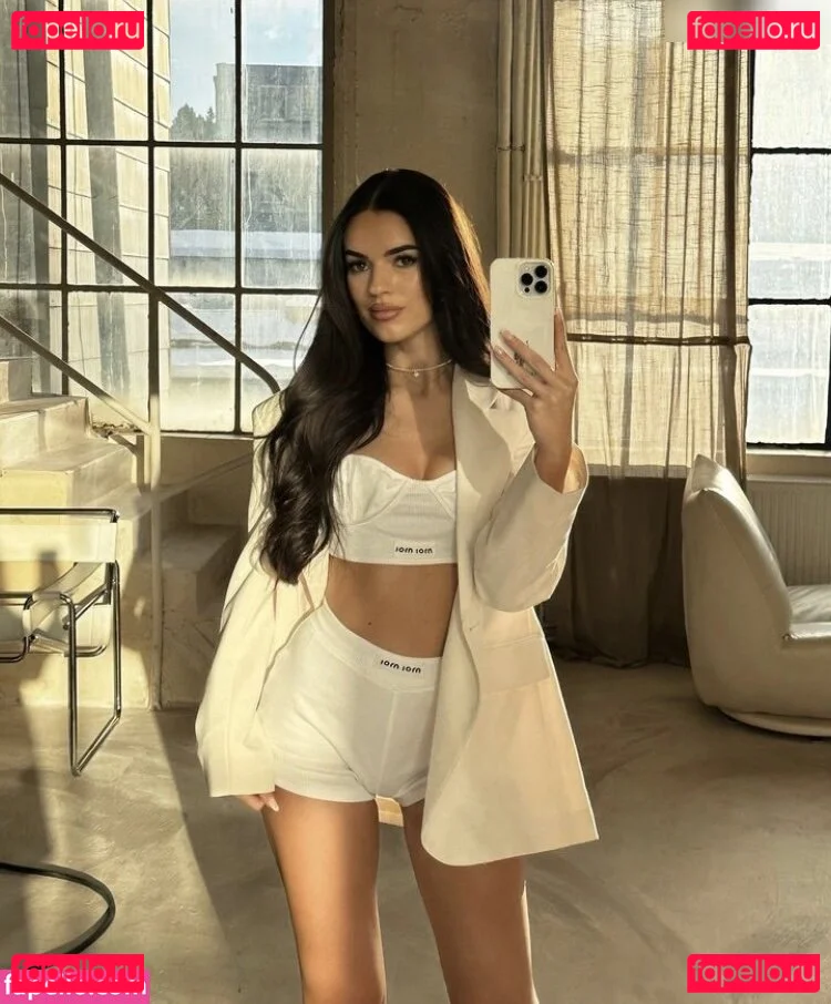 Sarah Theiler Onlyfans Photo Gallery 