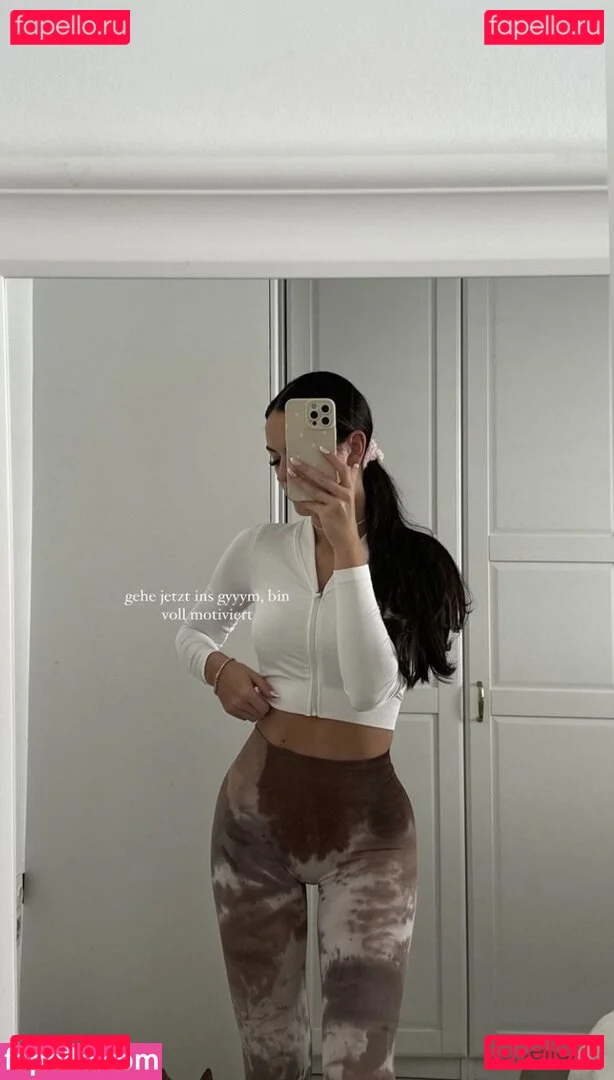 Sarah Theiler Onlyfans Photo Gallery 