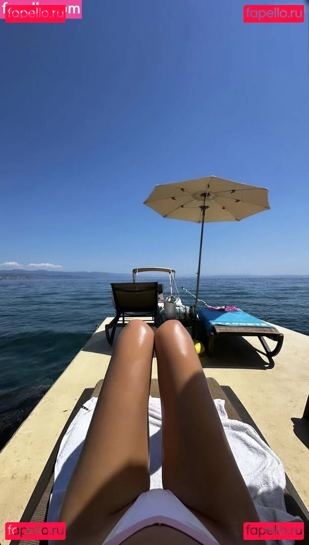 Sarah Theiler Onlyfans Photo Gallery 