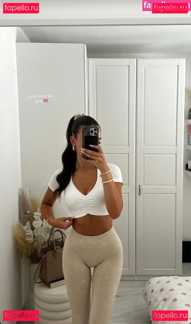 Sarah Theiler Onlyfans Photo Gallery 