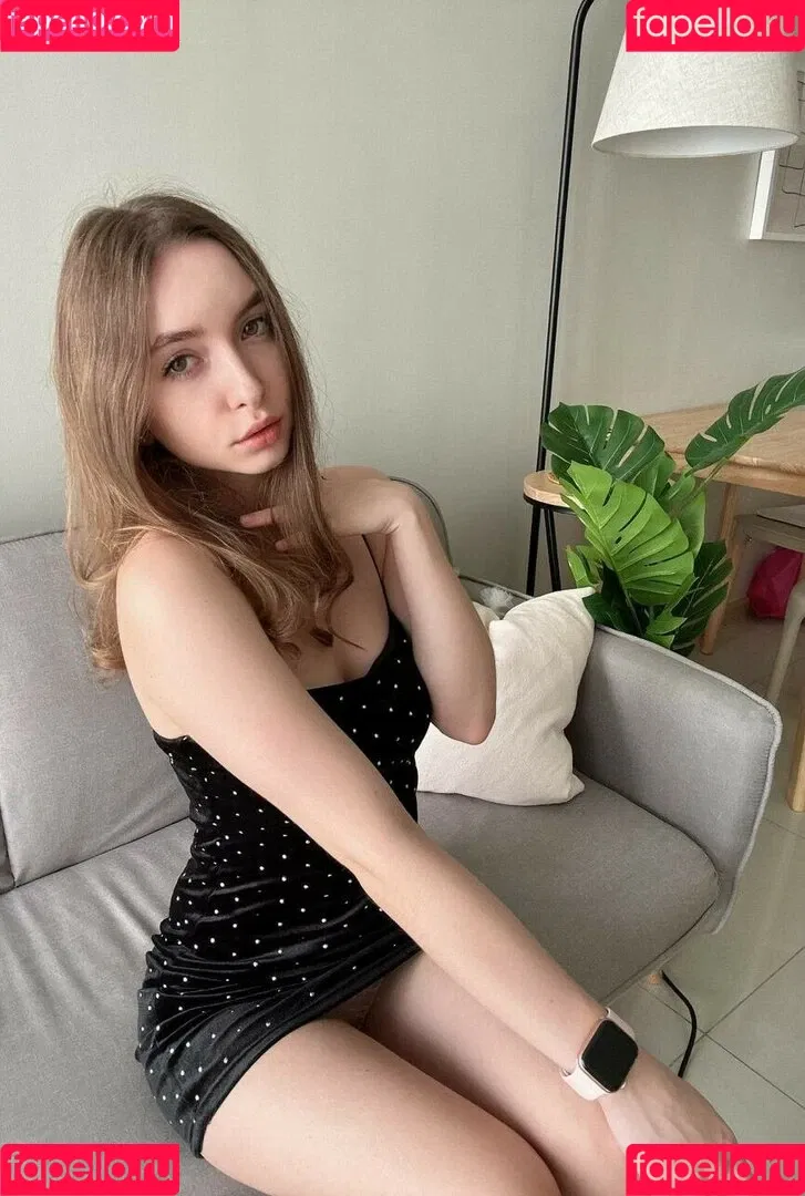 sonya_miyu Onlyfans Photo Gallery 