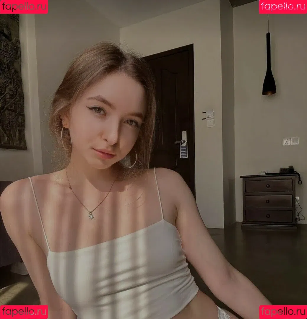 sonya_miyu Onlyfans Photo Gallery 