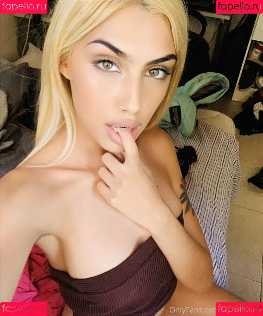 ali_johnson Onlyfans Photo Gallery 