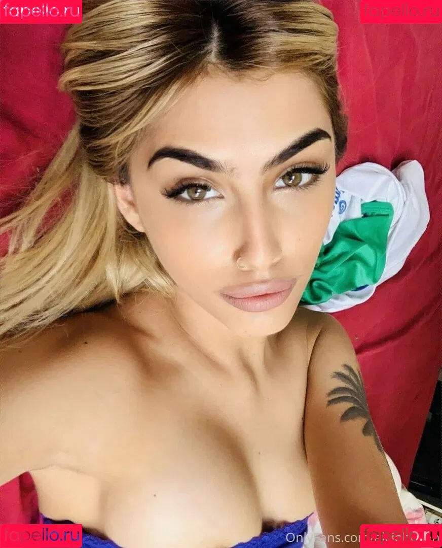 ali_johnson Onlyfans Photo Gallery 