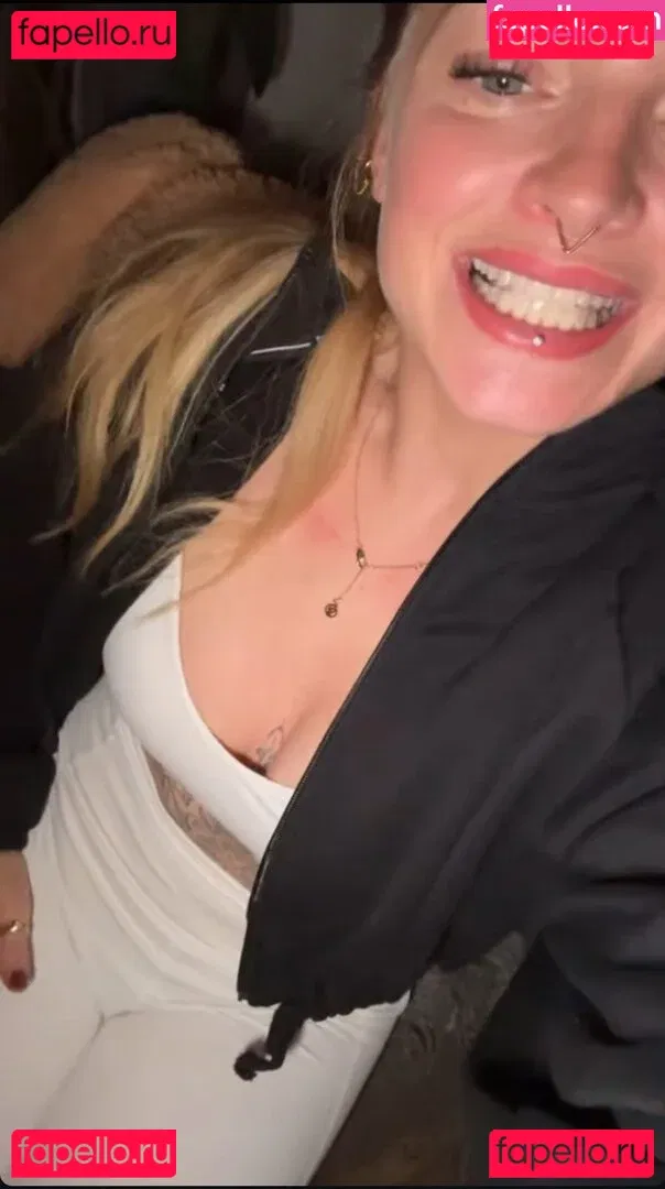 Josephine Welsch Onlyfans Photo Gallery 