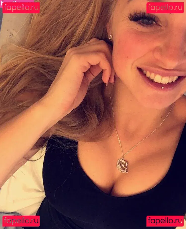 Josephine Welsch Onlyfans Photo Gallery 