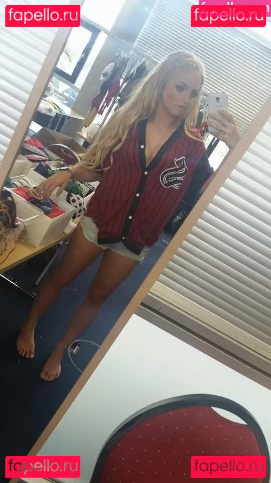 Josephine Welsch Onlyfans Photo Gallery 