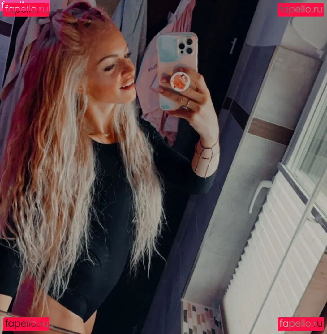 Josephine Welsch Onlyfans Photo Gallery 