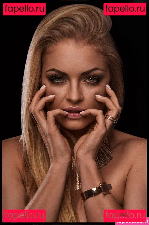 Josephine Welsch Onlyfans Photo Gallery 