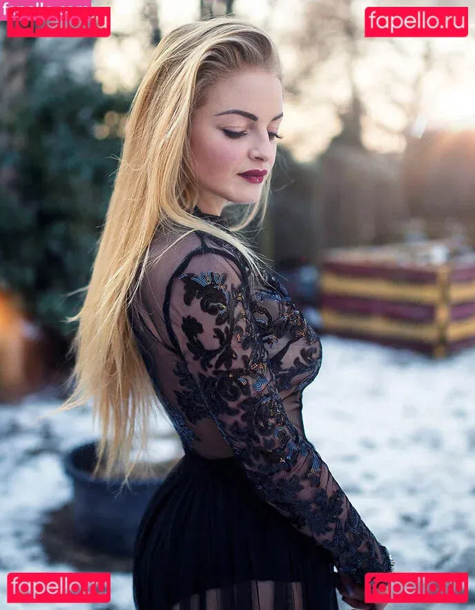 Josephine Welsch Onlyfans Photo Gallery 