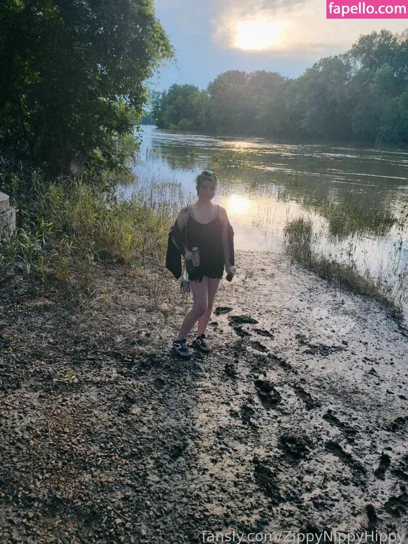 ZippyNippyHippy Onlyfans Photo Gallery 