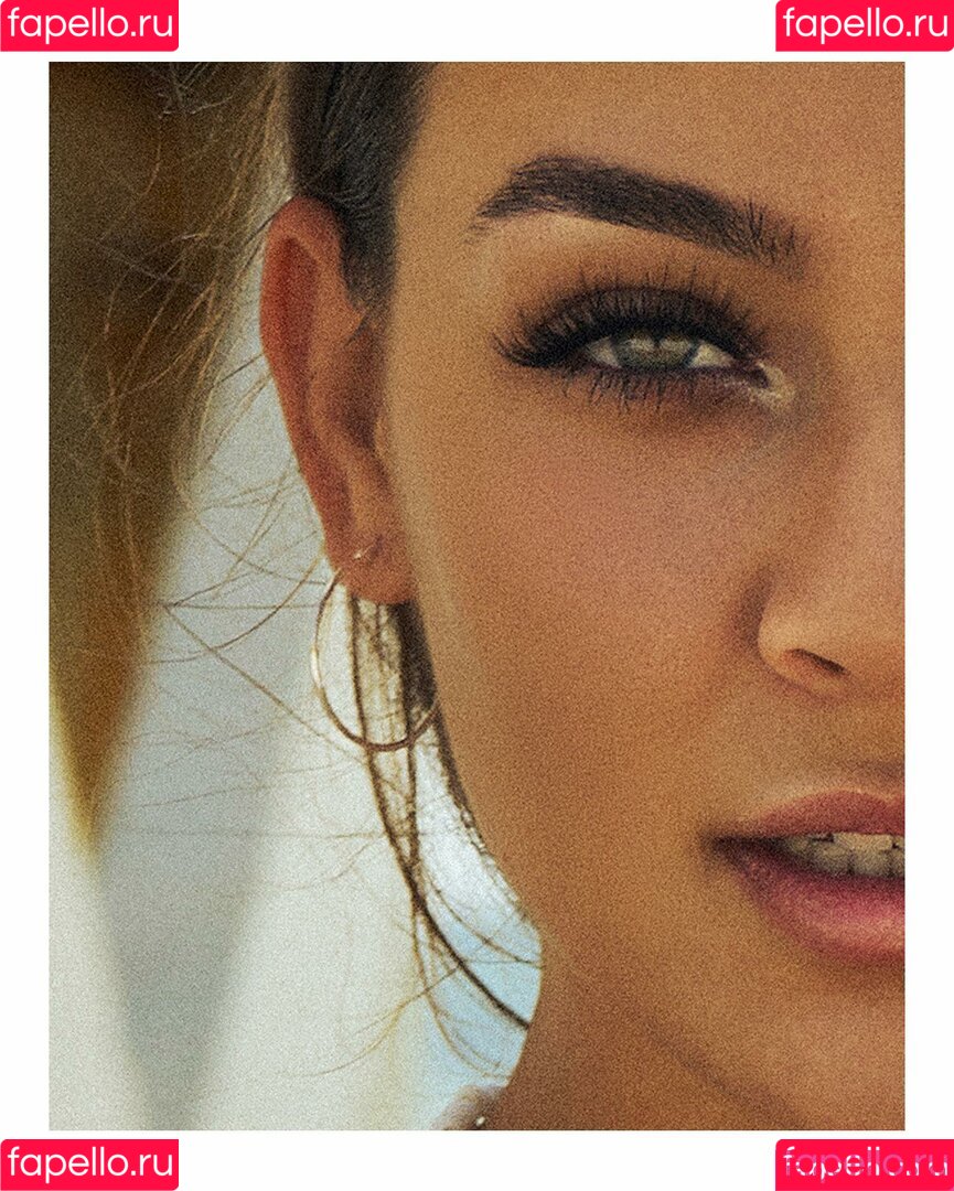 Jesenia Sanchez Onlyfans Photo Gallery 