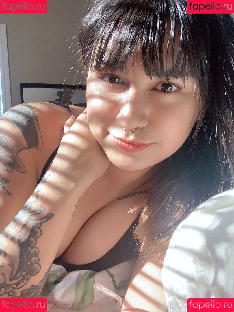 olliepov Onlyfans Photo Gallery 