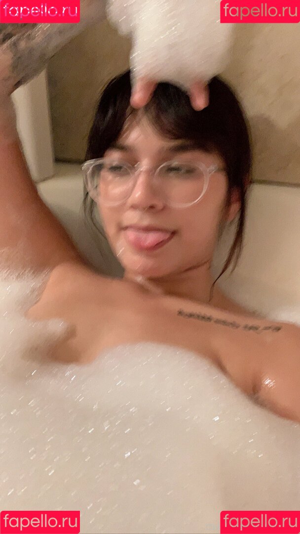 olliepov Onlyfans Photo Gallery 