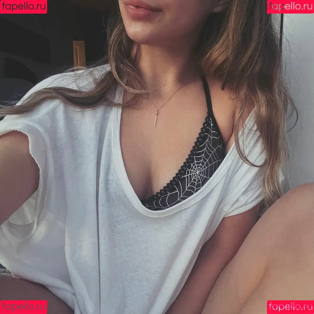 GillianAprils Onlyfans Photo Gallery 