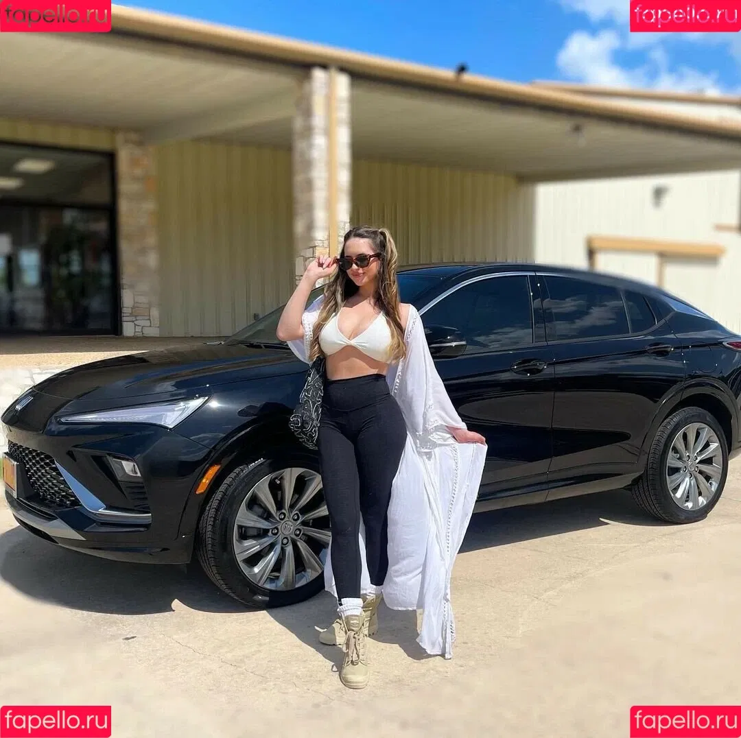 GillianAprils Onlyfans Photo Gallery 