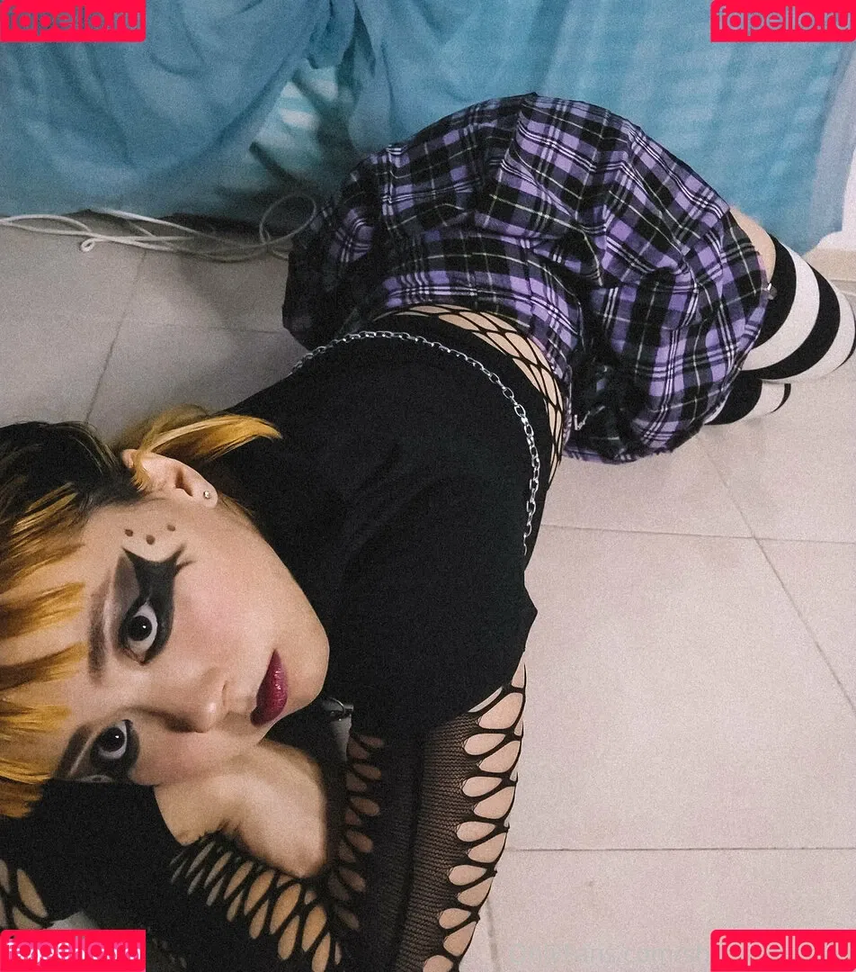 shyharukofree Onlyfans Photo Gallery 