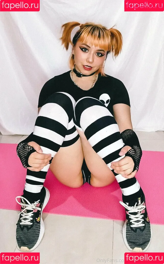 shyharukofree Onlyfans Photo Gallery 