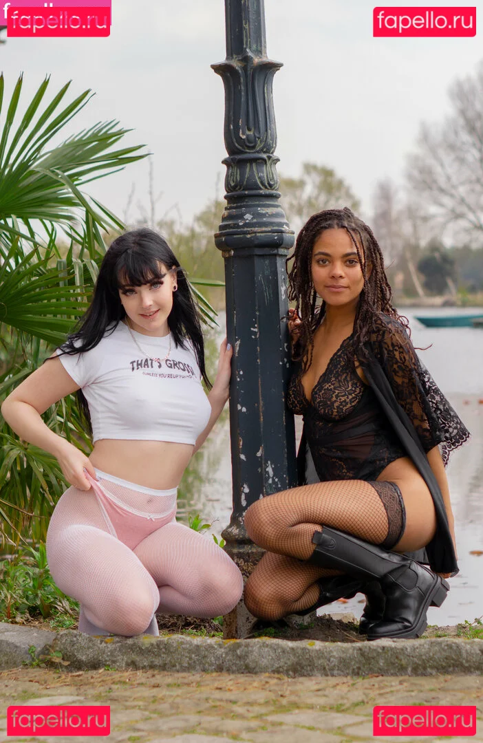 FeyaFern Onlyfans Photo Gallery 