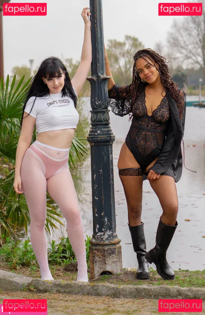 FeyaFern Onlyfans Photo Gallery 